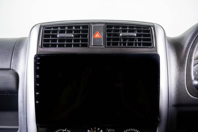 Suzuki Jimny III Рестайлинг 1 с пробегом 2012 года, цена 1 179 000 рублей, 187500 км, внедорожник, Автокод Объявления