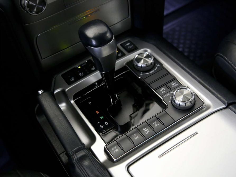Toyota Land Cruiser 200 Series Рестайлинг 2 Санкт-Петербург  - изображение 21