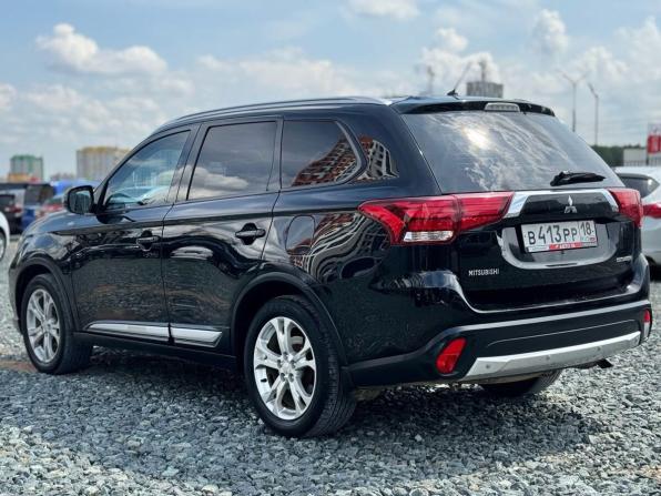 Mitsubishi Outlander III Рестайлинг 2 с пробегом 2015 года, цена 1 449 000 рублей, 160134 км, внедорожник, Автокод Объявления