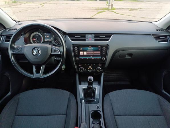 Skoda Octavia III (A7) Рестайлинг с пробегом 2017 года, цена 1 790 000 рублей, 148630 км, лифтбек, Автокод Объявления