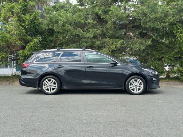 Kia Ceed III с пробегом 2019 года, цена 1 320 000 рублей, 209530 км, универсал, Автокод Объявления