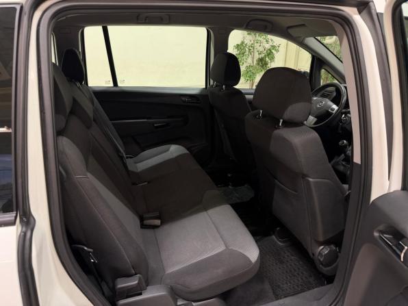 Opel Zafira B Рестайлинг с пробегом 2012 года, цена 750 000 рублей, 174000 км, минивэн, Автокод Объявления