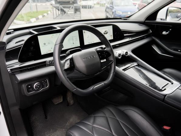 Exeed RX с пробегом 2023 года, цена 2 850 000 рублей, 30250 км, внедорожник, Автокод Объявления
