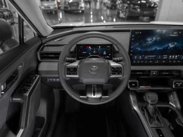 Toyota RAV4 VI (XA60) с пробегом 2026 года, цена 4 250 000 рублей, 50 км, внедорожник, Автокод Объявления