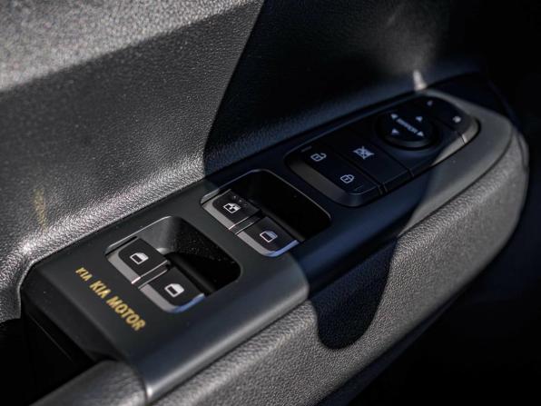Kia Rio IV Рестайлинг с пробегом 2021 года, цена 1 788 000 рублей, 64436 км, хэтчбек, Автокод Объявления