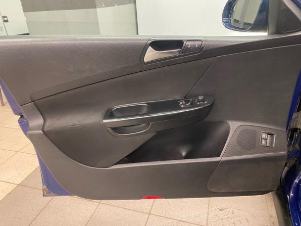 Volkswagen Passat B6 с пробегом 2009 года, цена 499 000 рублей, 307000 км, универсал, Автокод Объявления