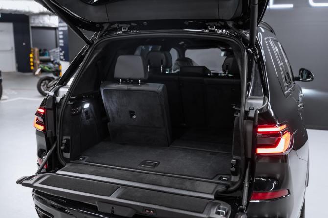 Новый BMW X7 I (G07) Рестайлинг 2025 года, цена 15 700 000 рублей, внедорожник, Автокод Объявления
