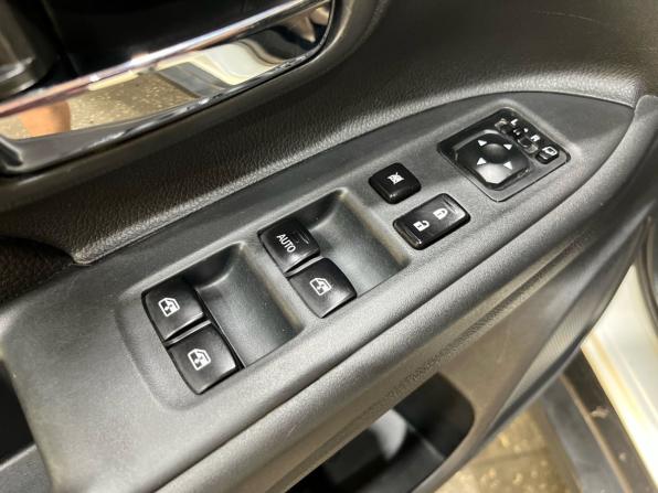 Mitsubishi Outlander III Рестайлинг 2 с пробегом 2015 года, цена 1 515 000 рублей, 192412 км, внедорожник, Автокод Объявления