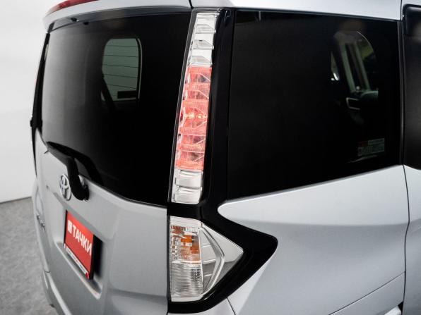 Toyota Tank I с пробегом 2017 года, цена 850 300 рублей, 139590 км, микровэн, Автокод Объявления