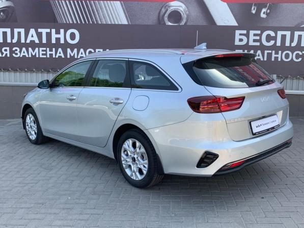 Kia Ceed III Рестайлинг с пробегом 2021 года, цена 2 300 000 рублей, 500 км, универсал, Автокод Объявления