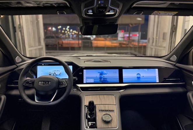 Новый Geely Monjaro I 2026 года, цена 4 954 990 рублей, внедорожник, Автокод Объявления