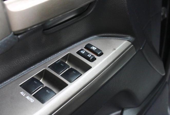 Toyota Land Cruiser 200 Series с пробегом 2011 года, цена 2 670 000 рублей, 398329 км, внедорожник, Автокод Объявления