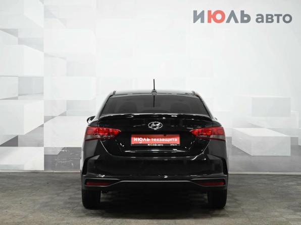Solaris HS с пробегом 2024 года, цена 2 150 000 рублей, 12700 км, седан, Автокод Объявления