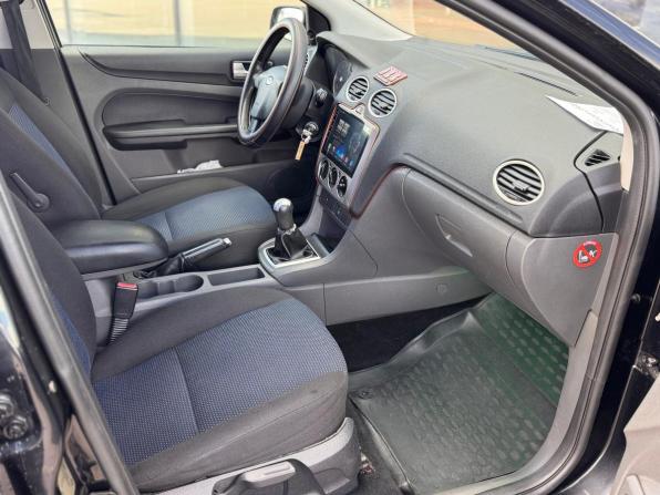 Ford Focus II с пробегом 2006 года, цена 350 000 рублей, 330442 км, седан, Автокод Объявления