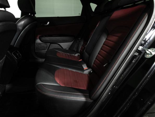 Kia Optima IV Рестайлинг с пробегом 2018 года, цена 1 779 700 рублей, 102055 км, седан, Автокод Объявления