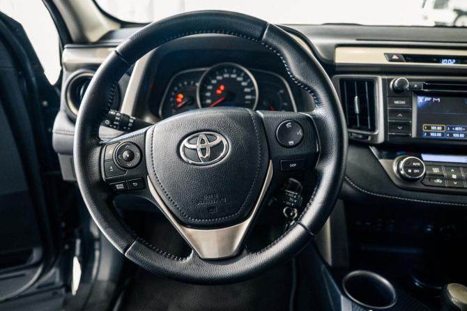 Toyota RAV4 IV (XA40) с пробегом 2013 года, цена 1 670 000 рублей, 201699 км, внедорожник, Автокод Объявления