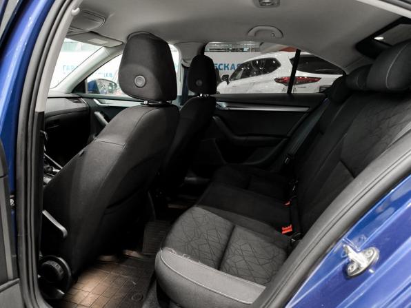 Skoda Octavia III (A7) Рестайлинг с пробегом 2019 года, цена 1 450 000 рублей, 220000 км, лифтбек, Автокод Объявления