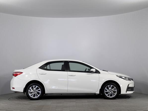 Toyota Corolla XI (E160 E170 E180) Рестайлинг 1 с пробегом 2016 года, цена 1 360 000 рублей, 81000 км, седан, Автокод Объявления