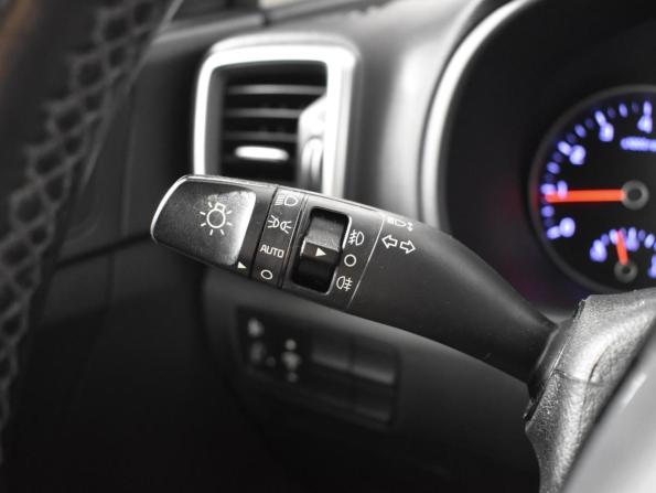 Kia Sportage IV Рестайлинг с пробегом 2019 года, цена 2 199 900 рублей, 139333 км, внедорожник, Автокод Объявления