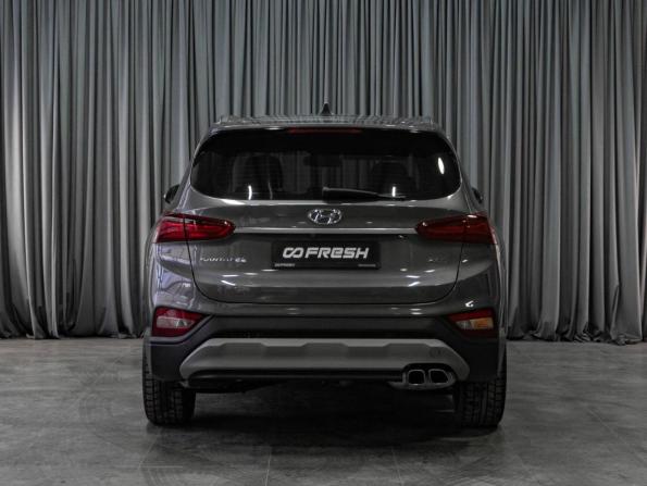Hyundai Santa Fe IV с пробегом 2018 года, цена 2 648 030 рублей, 123592 км, внедорожник, Автокод Объявления