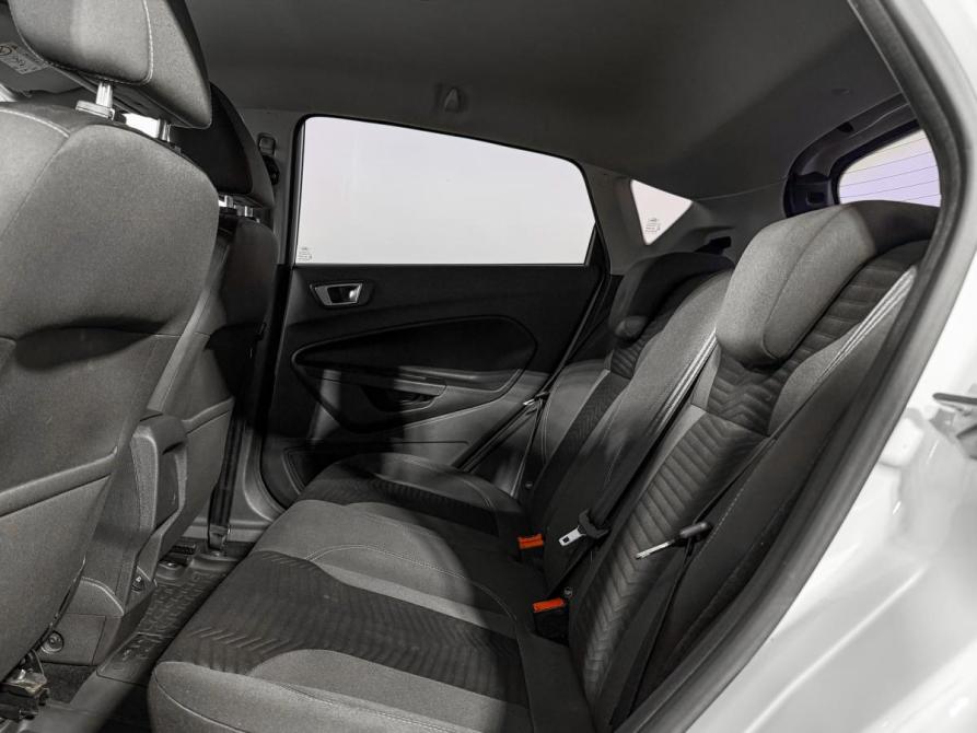 Ford Fiesta Mk6 Рестайлинг Санкт-Петербург  - изображение 12