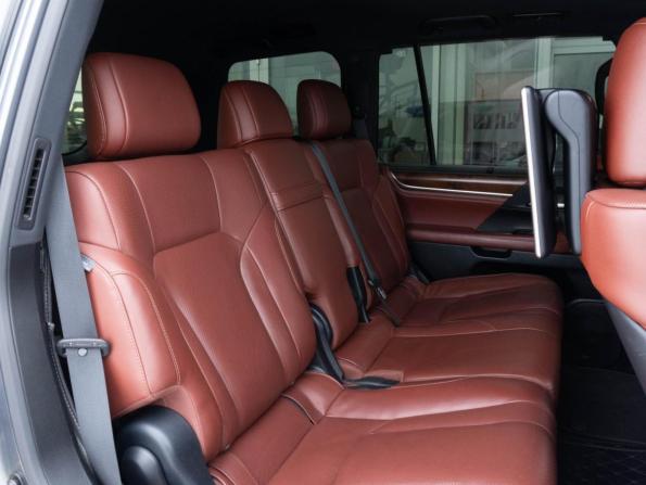 Lexus LX III Рестайлинг 2 с пробегом 2016 года, цена 6 700 000 рублей, 248357 км, внедорожник, Автокод Объявления