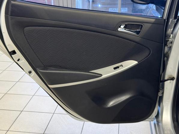 Hyundai Solaris I с пробегом 2012 года, цена 784 000 рублей, 169000 км, седан, Автокод Объявления
