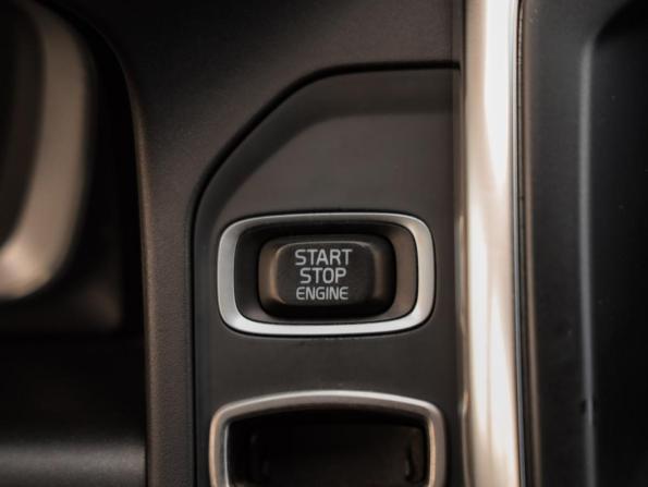 Volvo XC60 I Рестайлинг с пробегом 2013 года, цена 1 599 000 рублей, 273094 км, внедорожник, Автокод Объявления