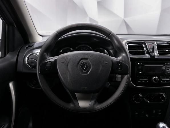 Renault Sandero II с пробегом 2015 года, цена 825 000 рублей, 155000 км, хэтчбек, Автокод Объявления