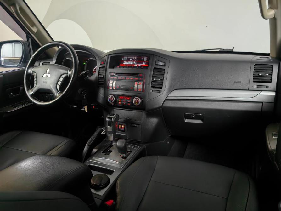 Mitsubishi Pajero IV Рестайлинг 1 Москва  - изображение 7