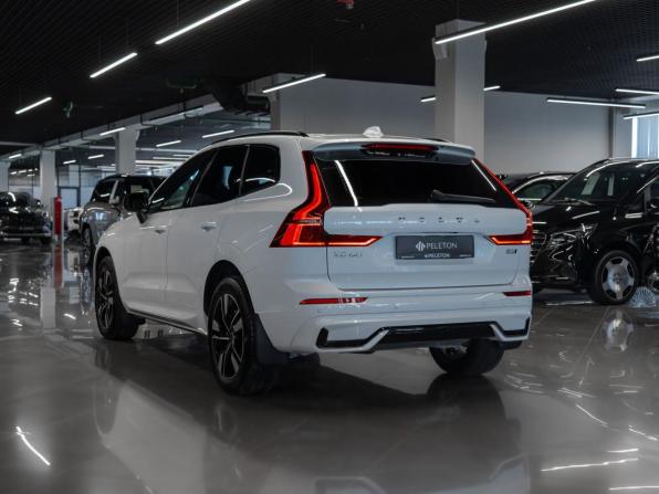 Volvo XC60 II Рестайлинг 2 с пробегом 2025 года, цена 5 900 000 рублей, 2597 км, внедорожник, Автокод Объявления