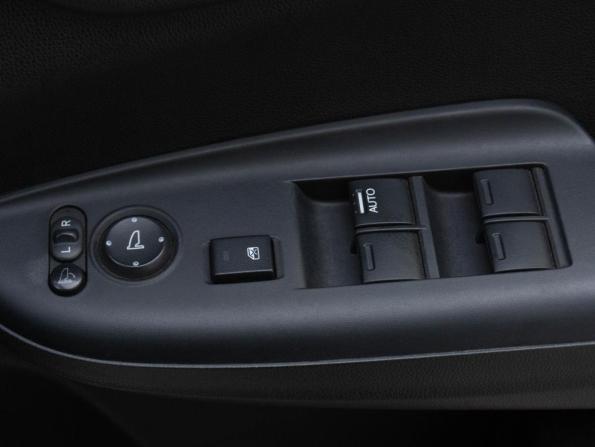 Honda Fit III с пробегом 2014 года, цена 970 000 рублей, 122250 км, хэтчбек, Автокод Объявления