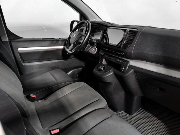 Peugeot Traveller I с пробегом 2021 года, цена 2 890 000 рублей, 135050 км, минивэн, Автокод Объявления