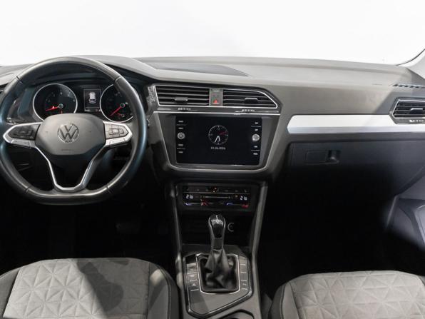 Volkswagen Tiguan II Рестайлинг с пробегом 2021 года, цена 2 874 000 рублей, 48150 км, внедорожник, Автокод Объявления