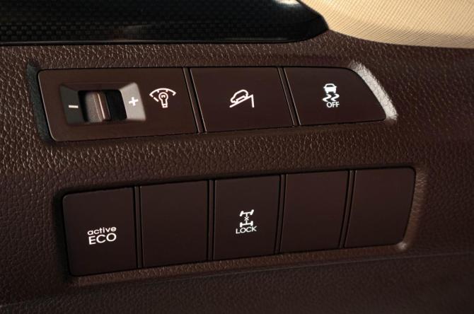 Hyundai Santa Fe III с пробегом 2013 года, цена 1 699 000 рублей, 212946 км, внедорожник, Автокод Объявления