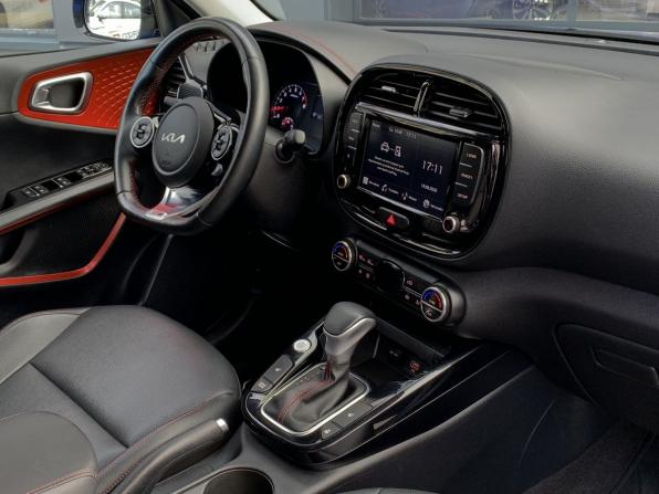 Kia Soul III с пробегом 2022 года, цена 2 499 000 рублей, 49200 км, хэтчбек, Автокод Объявления