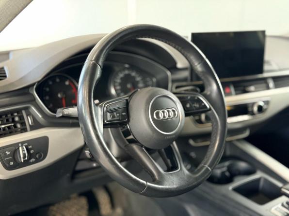 Audi A4 V (B9) Рестайлинг с пробегом 2020 года, цена 2 069 000 рублей, 194742 км, седан, Автокод Объявления