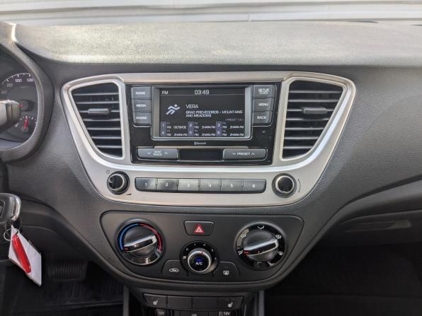 Hyundai Solaris II Рестайлинг с пробегом 2022 года, цена 1 635 000 рублей, 87845 км, седан, Автокод Объявления