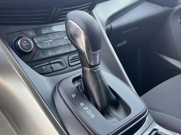 Ford Kuga II Рестайлинг с пробегом 2018 года, цена 1 650 000 рублей, 134484 км, внедорожник, Автокод Объявления