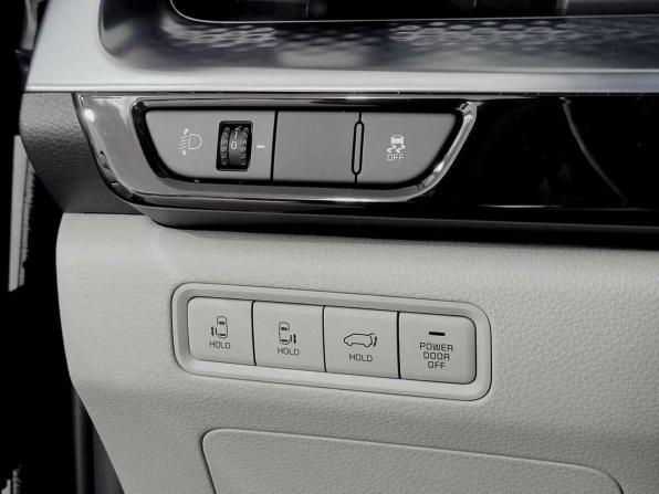 Kia Carnival IV с пробегом 2022 года, цена 4 070 000 рублей, 101301 км, минивэн, Автокод Объявления