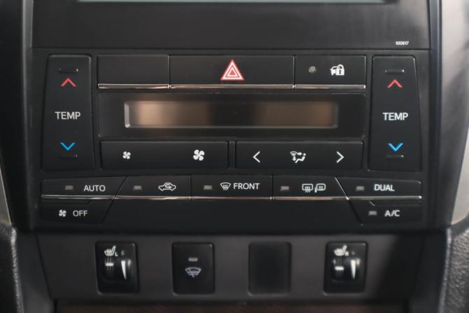 Toyota Camry VII (XV50) Рестайлинг с пробегом 2016 года, цена 1 849 000 рублей, 138000 км, седан, Автокод Объявления