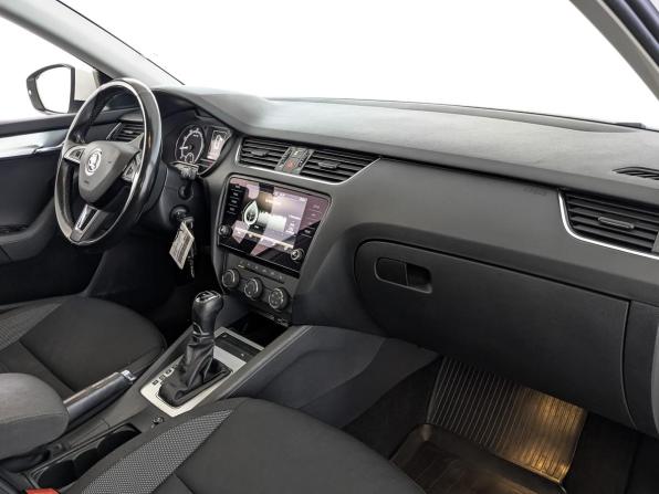 Skoda Octavia III (A7) Рестайлинг с пробегом 2020 года, цена 1 655 000 рублей, 133830 км, лифтбек, Автокод Объявления