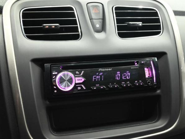 Renault Sandero II Рестайлинг с пробегом 2018 года, цена 1 250 000 рублей, 51779 км, хэтчбек, Автокод Объявления