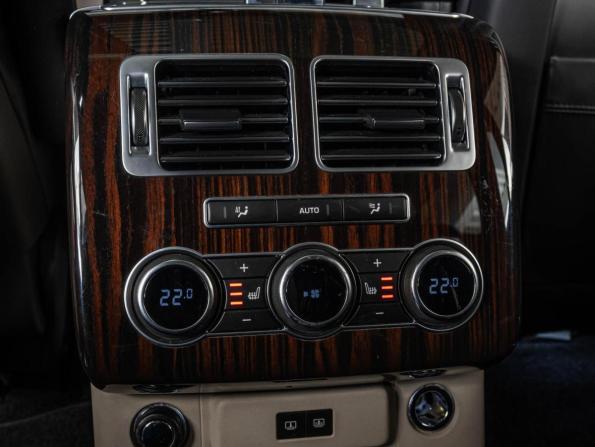 Land Rover Range Rover IV с пробегом 2015 года, цена 4 499 000 рублей, 178993 км, внедорожник, Автокод Объявления