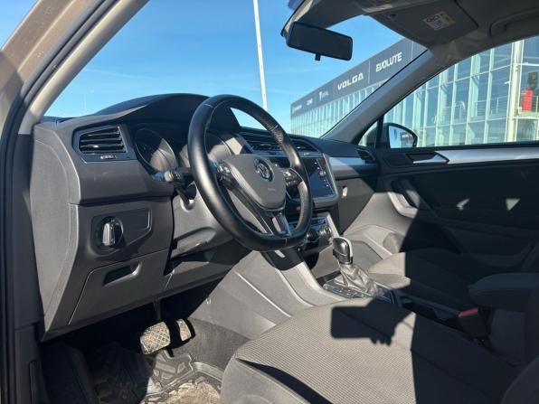 Volkswagen Tiguan II с пробегом 2020 года, цена 2 499 000 рублей, 138237 км, внедорожник, Автокод Объявления