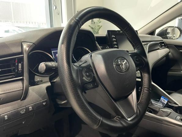 Toyota Camry VIII (XV70) Рестайлинг с пробегом 2021 года, цена 2 380 000 рублей, 91199 км, седан, Автокод Объявления
