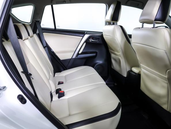 Toyota RAV4 IV (XA40) Рестайлинг с пробегом 2018 года, цена 2 759 000 рублей, 72999 км, внедорожник, Автокод Объявления