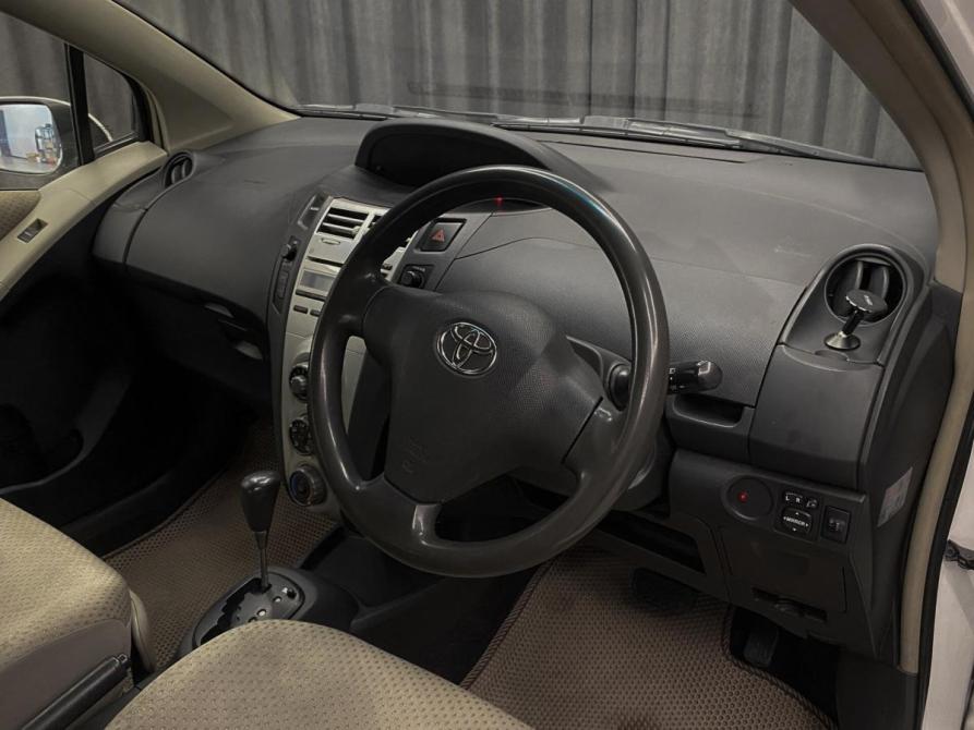 Toyota Vitz II (XP90) Красноярск  - изображение 7