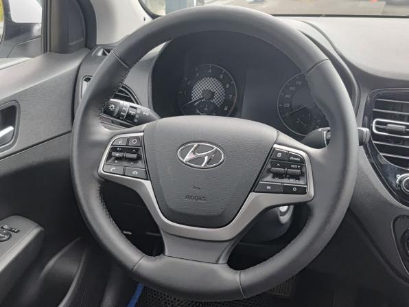 Hyundai Solaris II Рестайлинг с пробегом 2020 года, цена 1 664 000 рублей, 68764 км, седан, Автокод Объявления