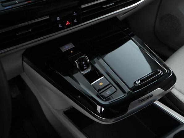 Volkswagen Talagon I с пробегом 2023 года, цена 4 997 077 рублей, 42101 км, внедорожник, Автокод Объявления